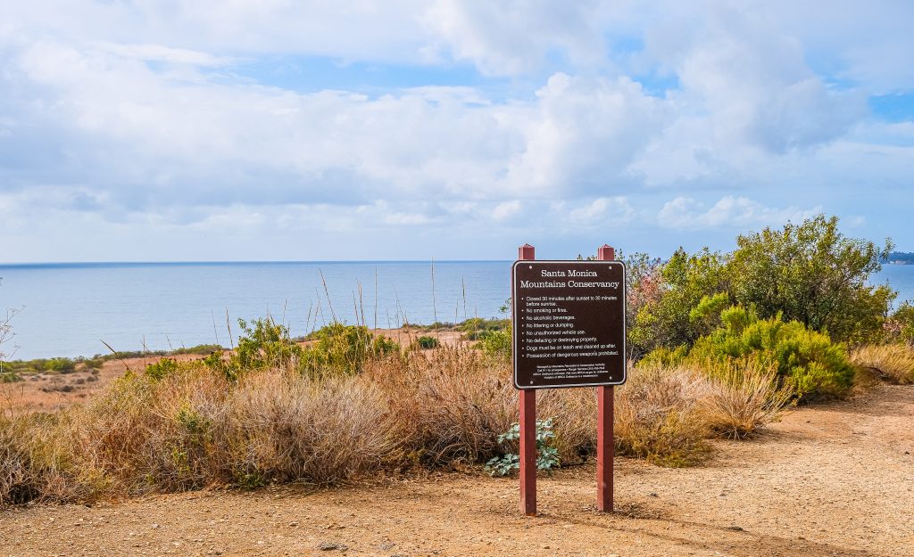 hiking trails in santa monica