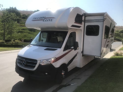 2020 Mercedes-Benz Freedom Elite Los Angeles RV rentals1