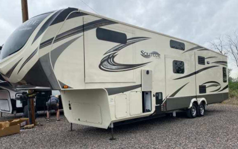 2021 Crossroads Volante 5th Wheel Rental by Owner