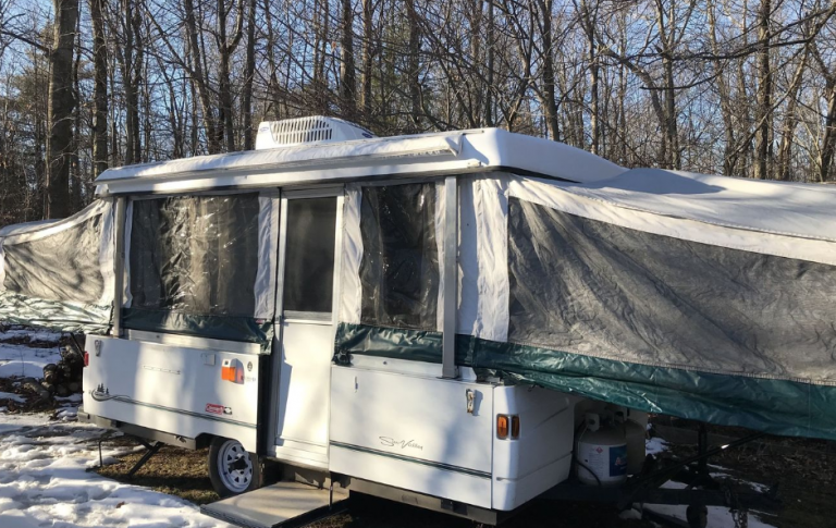 2002 Coleman Sun Valley Popup Camper Rental by Owner