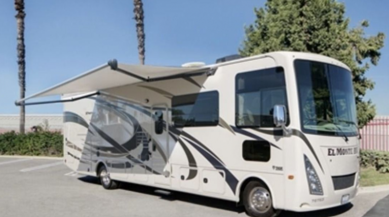 Joliet RV Rentals 2018 Thor Windsport Class A RV Rental by El Monte RV