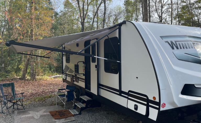 2020 Winnebago Winnie Minnie Travel Trailer Rental by Owner